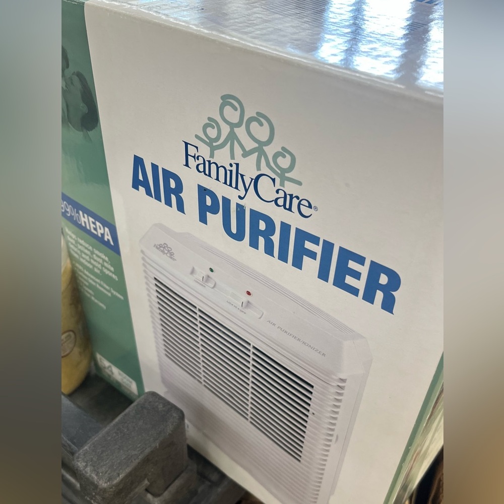 Brand new air purifier
